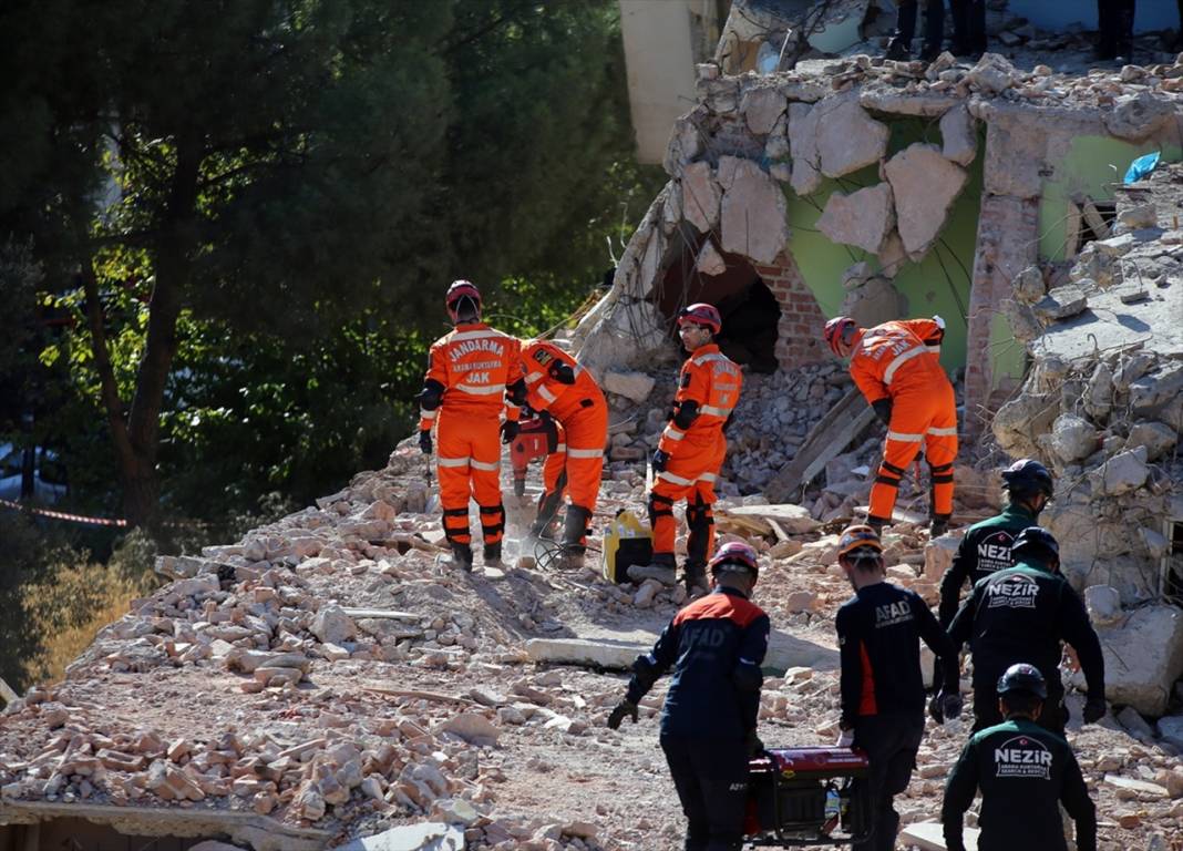 Son dakika! Deprem mi oldu? İl il son depremler 13